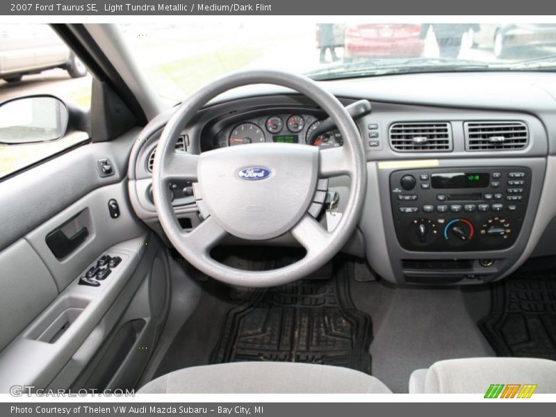 Light Tundra Metallic / Medium/Dark Flint 2007 Ford Taurus SE