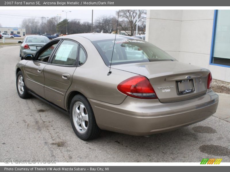 Arizona Beige Metallic / Medium/Dark Flint 2007 Ford Taurus SE