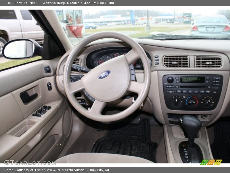 Arizona Beige Metallic / Medium/Dark Flint 2007 Ford Taurus SE