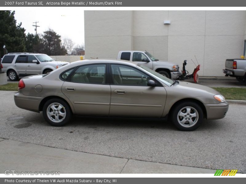 Arizona Beige Metallic / Medium/Dark Flint 2007 Ford Taurus SE