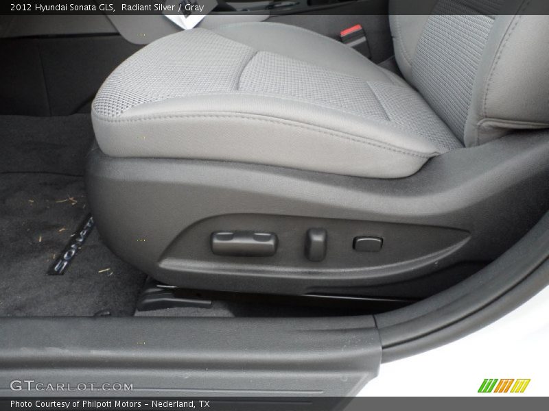 Radiant Silver / Gray 2012 Hyundai Sonata GLS