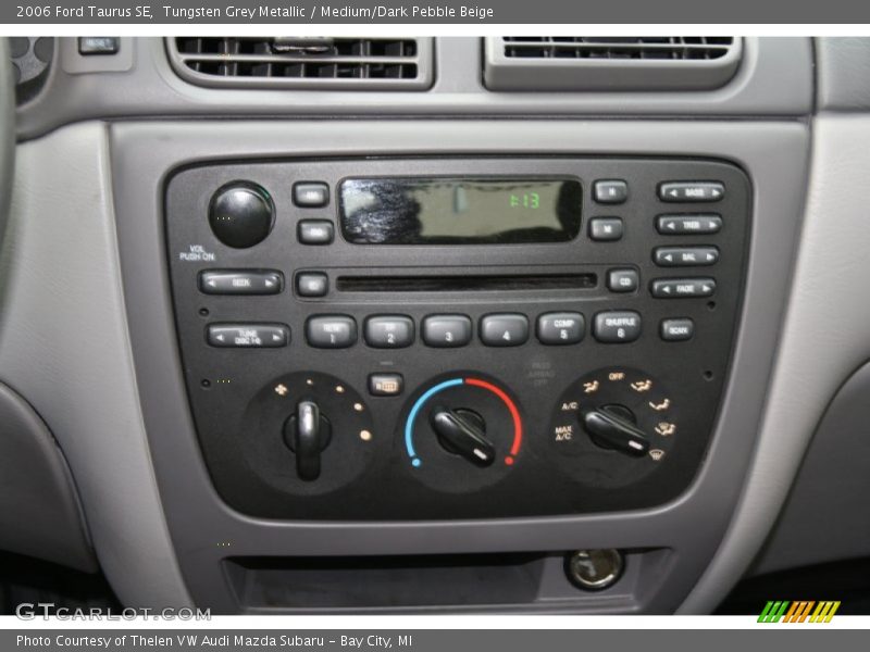 Tungsten Grey Metallic / Medium/Dark Pebble Beige 2006 Ford Taurus SE