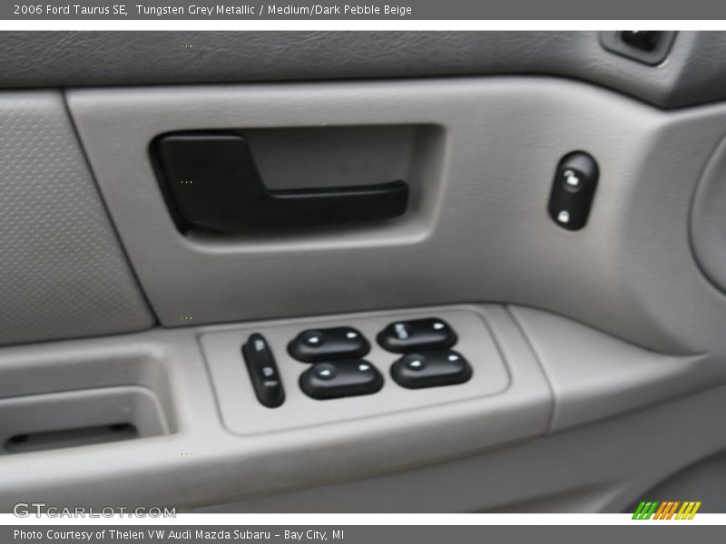 Tungsten Grey Metallic / Medium/Dark Pebble Beige 2006 Ford Taurus SE