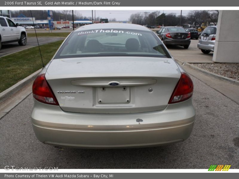 Gold Ash Metallic / Medium/Dark Flint Grey 2006 Ford Taurus SE