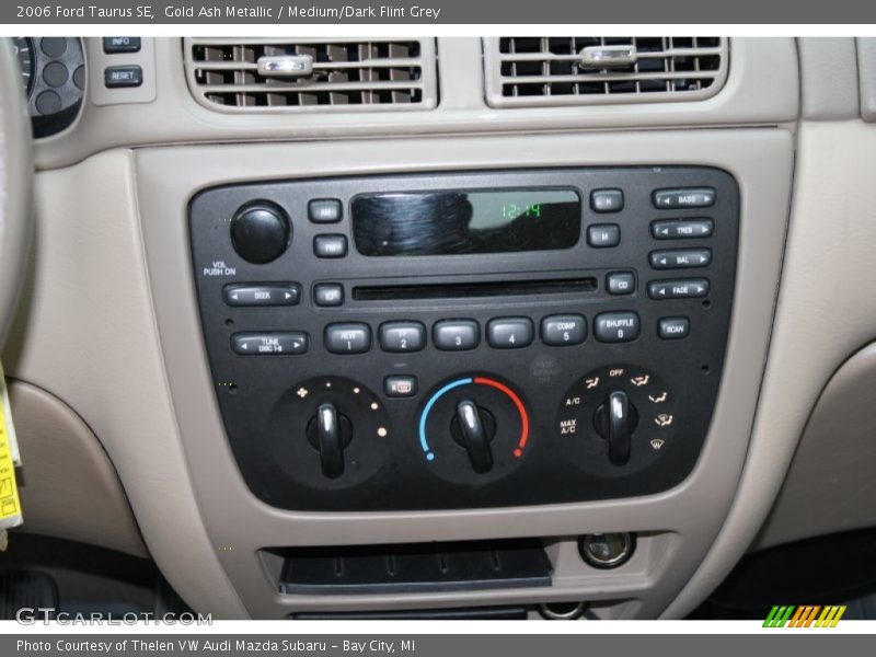 Gold Ash Metallic / Medium/Dark Flint Grey 2006 Ford Taurus SE