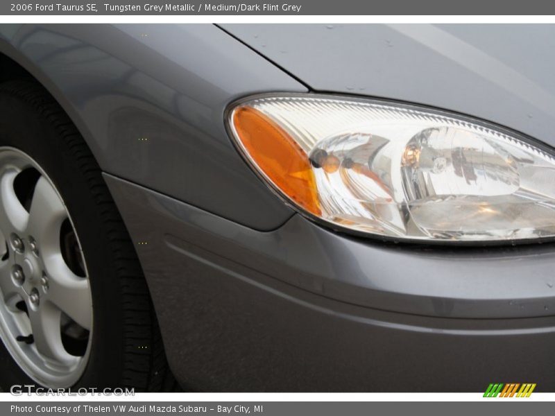 Tungsten Grey Metallic / Medium/Dark Flint Grey 2006 Ford Taurus SE