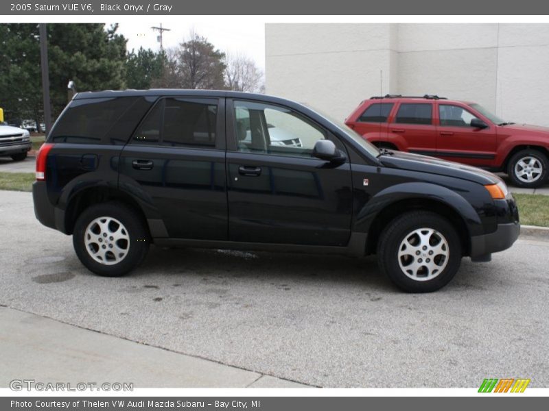 Black Onyx / Gray 2005 Saturn VUE V6