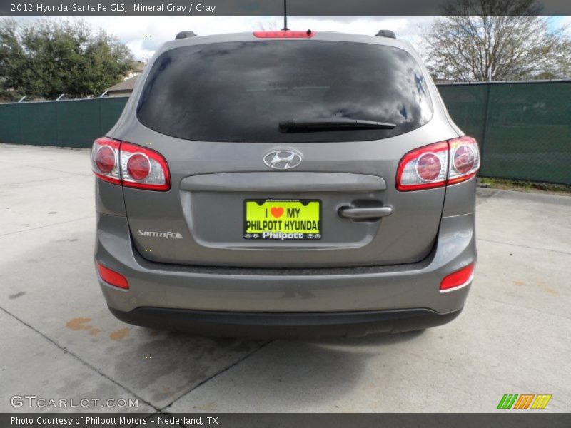 Mineral Gray / Gray 2012 Hyundai Santa Fe GLS