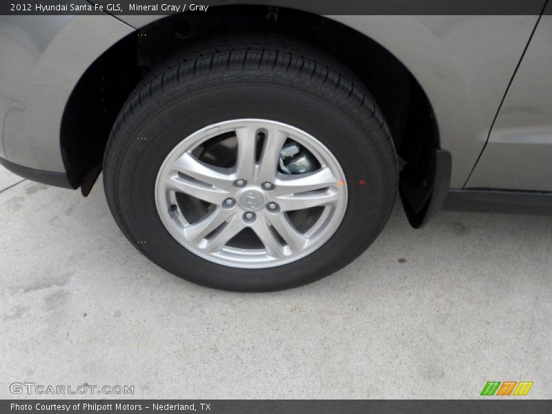 Mineral Gray / Gray 2012 Hyundai Santa Fe GLS