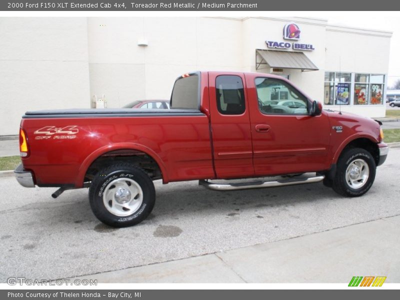 Toreador Red Metallic / Medium Parchment 2000 Ford F150 XLT Extended Cab 4x4