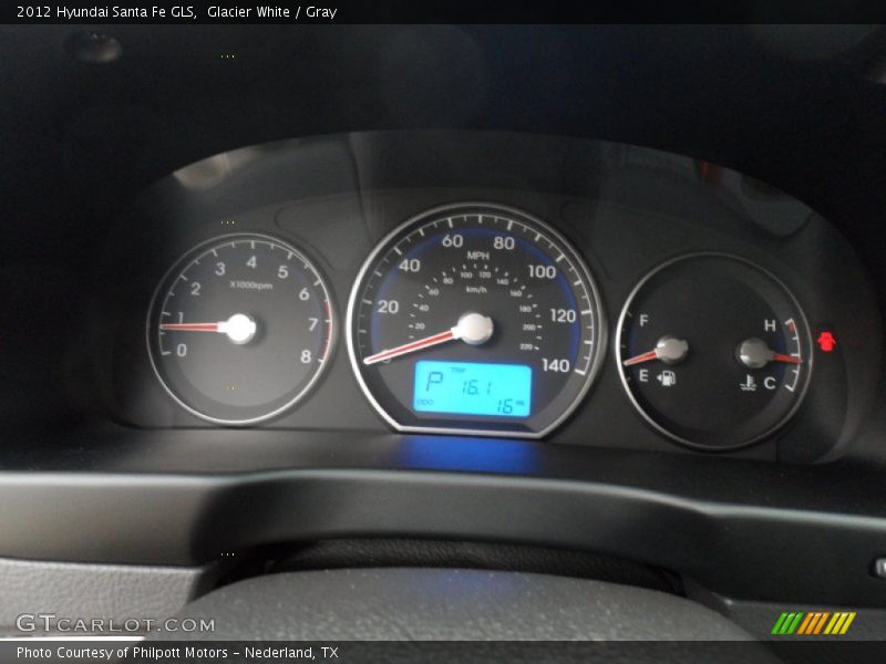 Glacier White / Gray 2012 Hyundai Santa Fe GLS