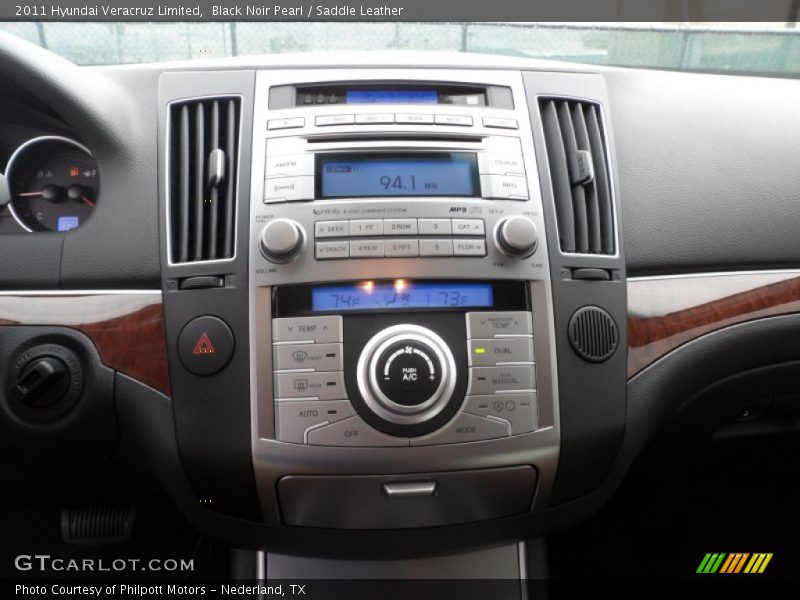 Black Noir Pearl / Saddle Leather 2011 Hyundai Veracruz Limited