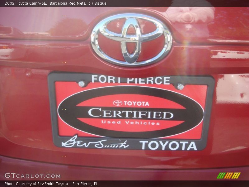 Barcelona Red Metallic / Bisque 2009 Toyota Camry SE