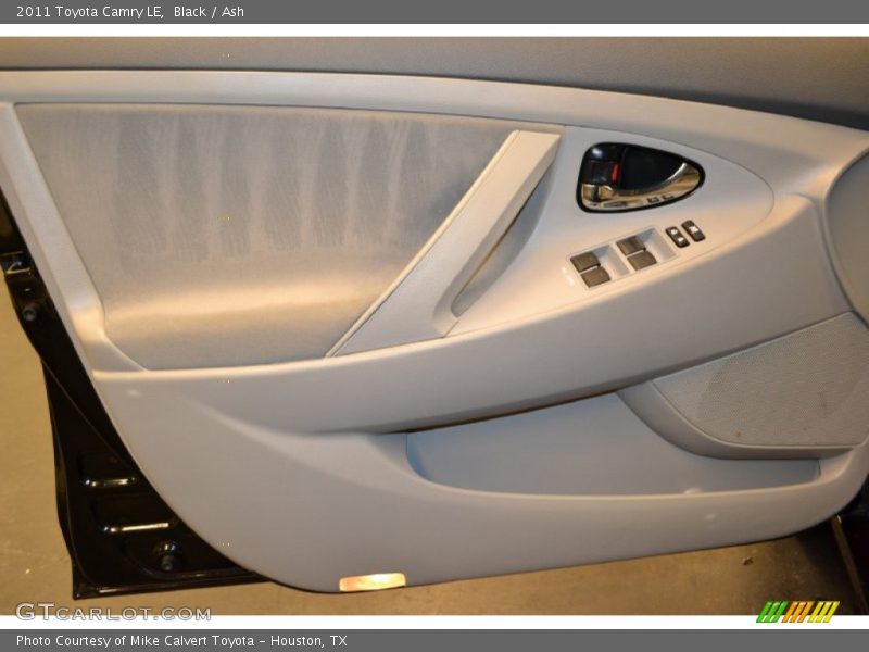 Black / Ash 2011 Toyota Camry LE