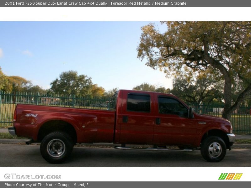 Toreador Red Metallic / Medium Graphite 2001 Ford F350 Super Duty Lariat Crew Cab 4x4 Dually