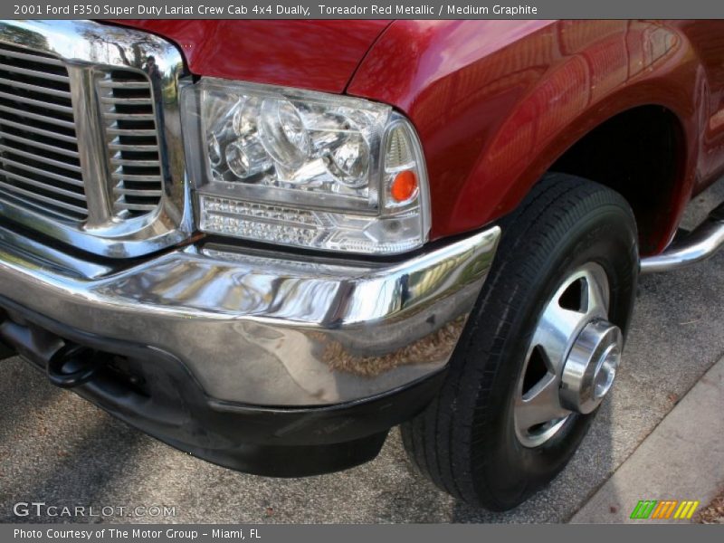 Toreador Red Metallic / Medium Graphite 2001 Ford F350 Super Duty Lariat Crew Cab 4x4 Dually