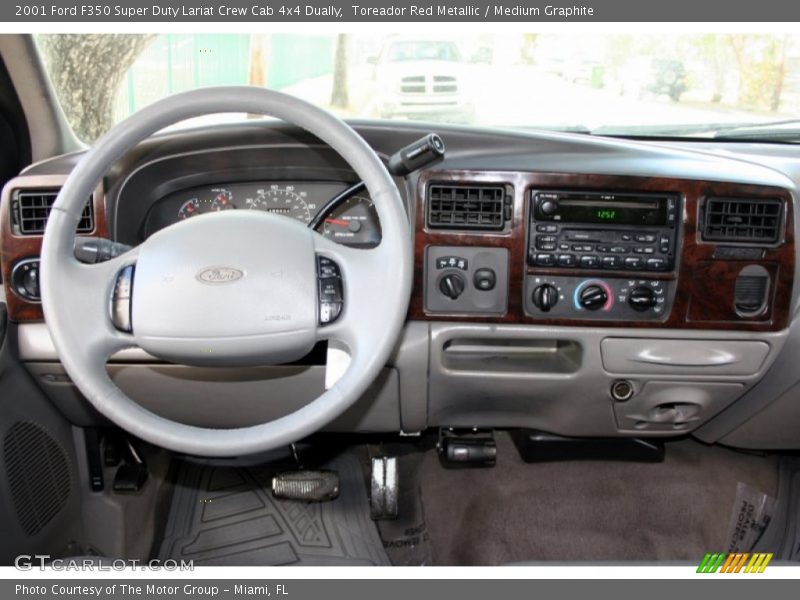 Toreador Red Metallic / Medium Graphite 2001 Ford F350 Super Duty Lariat Crew Cab 4x4 Dually