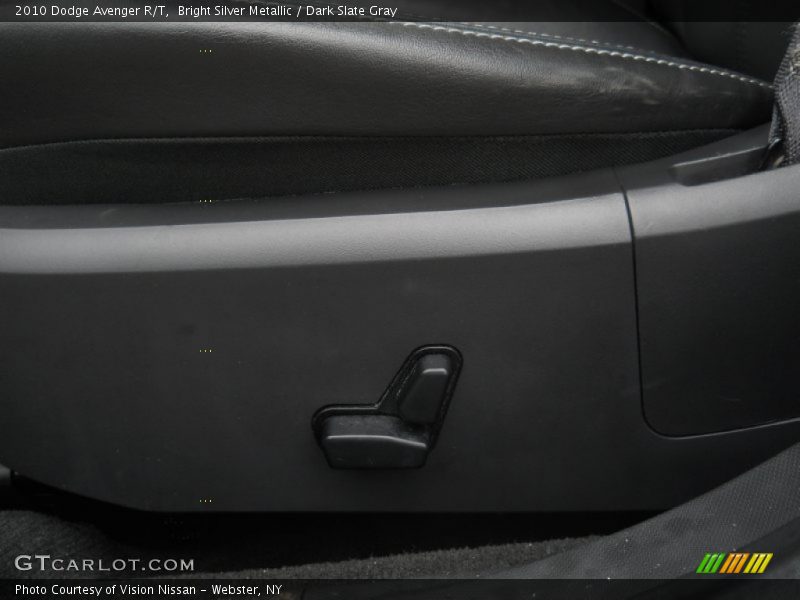 Bright Silver Metallic / Dark Slate Gray 2010 Dodge Avenger R/T