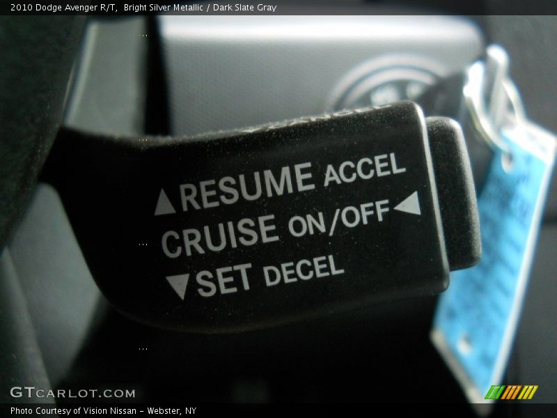 Bright Silver Metallic / Dark Slate Gray 2010 Dodge Avenger R/T