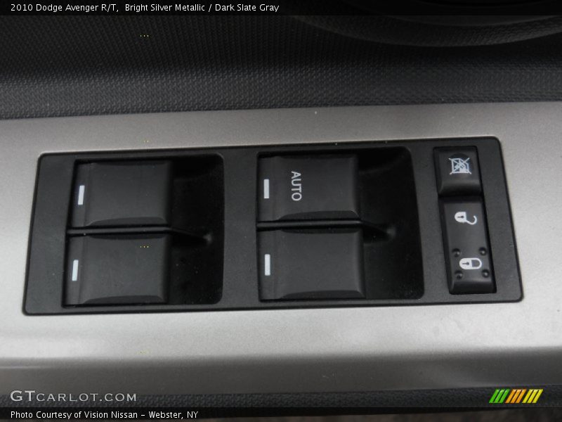 Bright Silver Metallic / Dark Slate Gray 2010 Dodge Avenger R/T