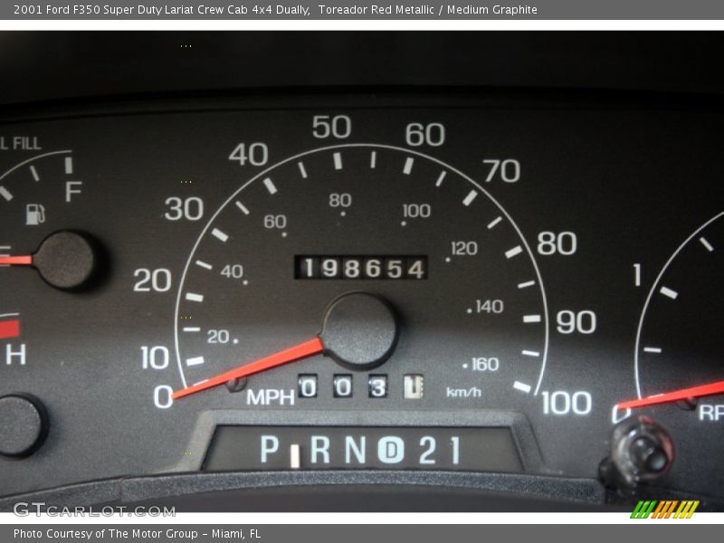 Toreador Red Metallic / Medium Graphite 2001 Ford F350 Super Duty Lariat Crew Cab 4x4 Dually