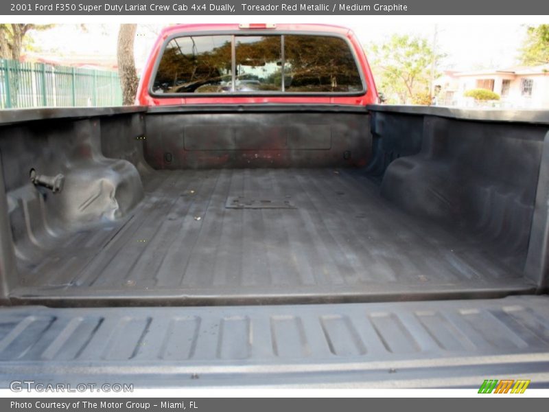 Toreador Red Metallic / Medium Graphite 2001 Ford F350 Super Duty Lariat Crew Cab 4x4 Dually