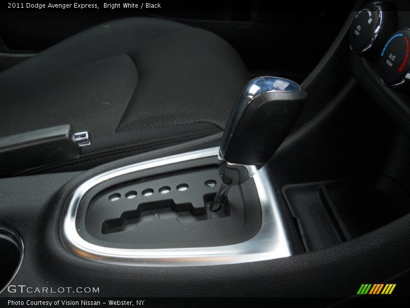 Bright White / Black 2011 Dodge Avenger Express