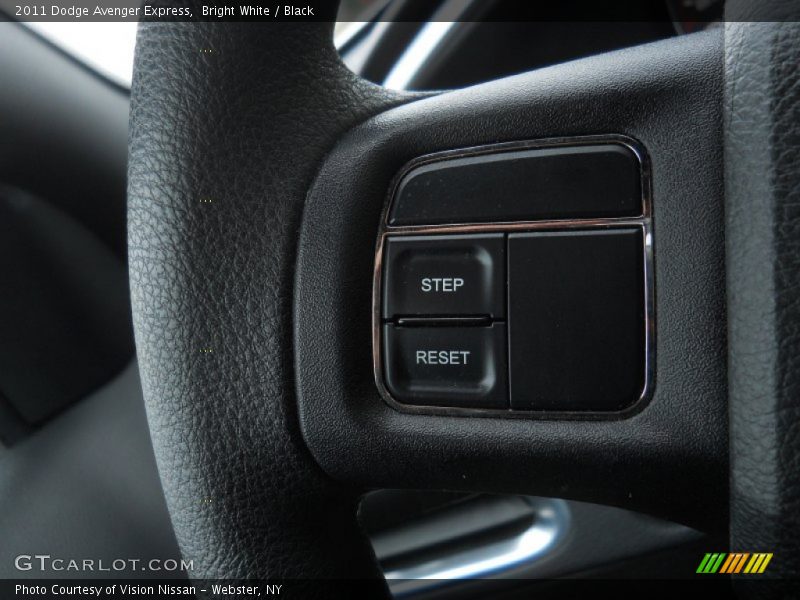 Bright White / Black 2011 Dodge Avenger Express