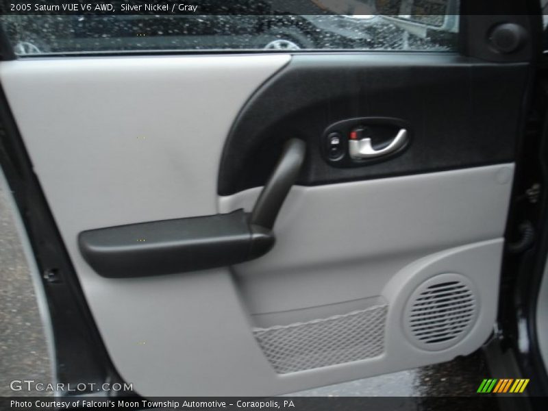 Silver Nickel / Gray 2005 Saturn VUE V6 AWD