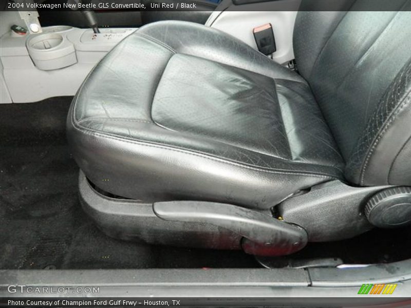 Uni Red / Black 2004 Volkswagen New Beetle GLS Convertible