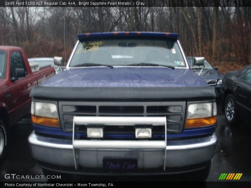 Bright Sapphire Pearl Metallic / Gray 1995 Ford F150 XLT Regular Cab 4x4