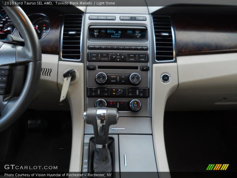 Tuxedo Black Metallic / Light Stone 2010 Ford Taurus SEL AWD