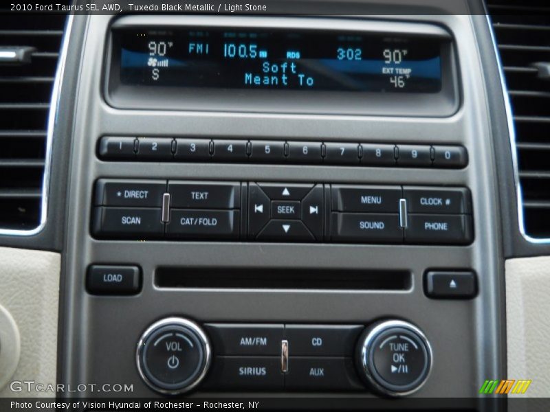 Tuxedo Black Metallic / Light Stone 2010 Ford Taurus SEL AWD