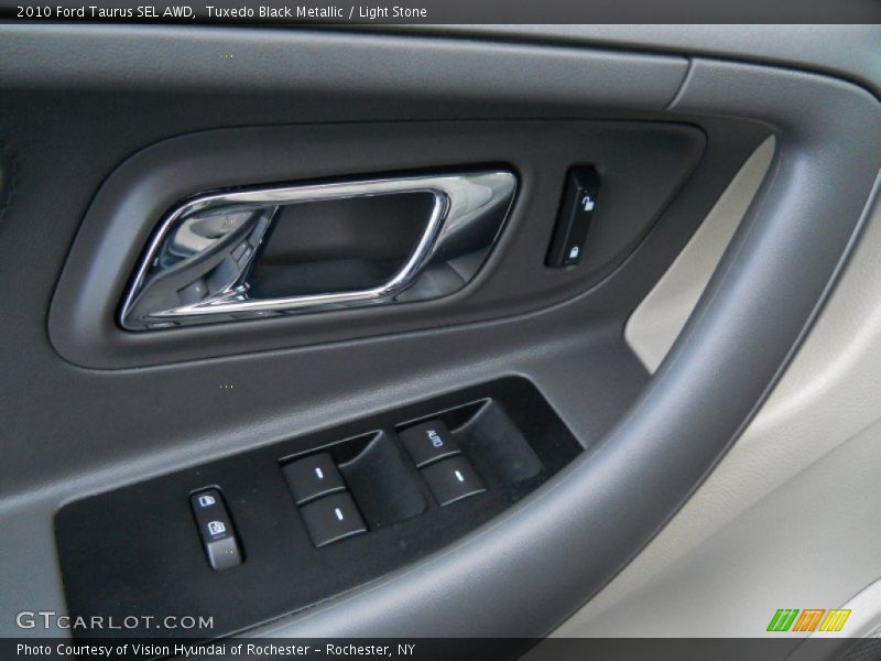 Tuxedo Black Metallic / Light Stone 2010 Ford Taurus SEL AWD