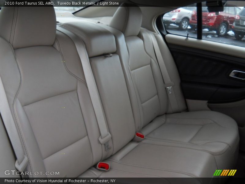 Tuxedo Black Metallic / Light Stone 2010 Ford Taurus SEL AWD