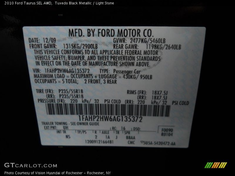 Tuxedo Black Metallic / Light Stone 2010 Ford Taurus SEL AWD