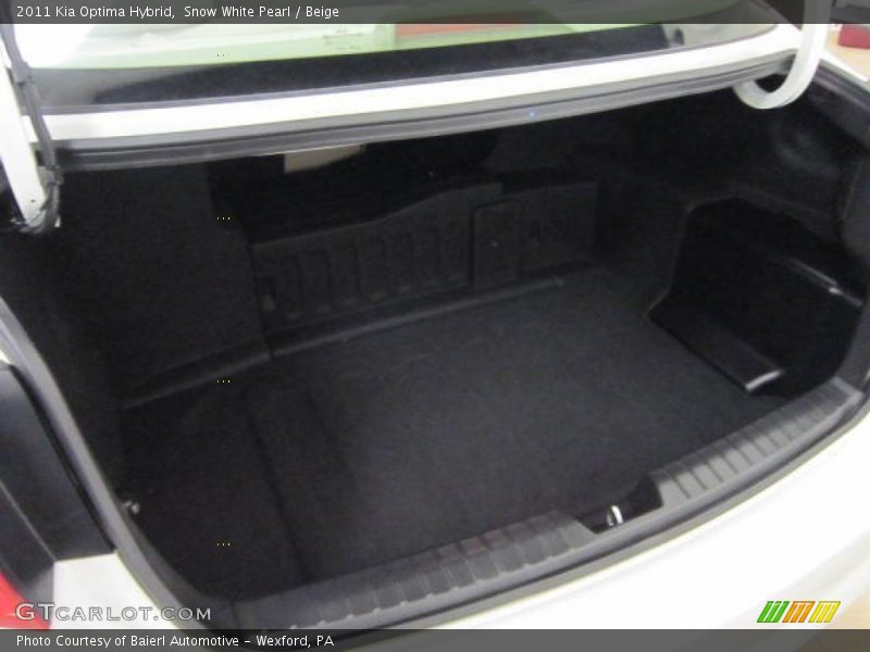  2011 Optima Hybrid Trunk