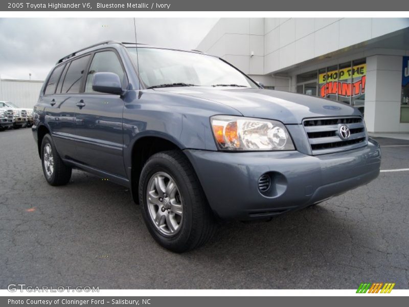 Bluestone Metallic / Ivory 2005 Toyota Highlander V6