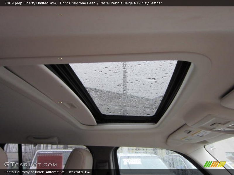 Light Graystone Pearl / Pastel Pebble Beige Mckinley Leather 2009 Jeep Liberty Limited 4x4