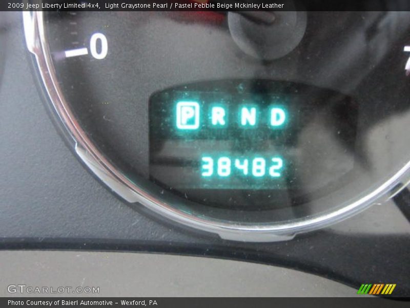 Light Graystone Pearl / Pastel Pebble Beige Mckinley Leather 2009 Jeep Liberty Limited 4x4