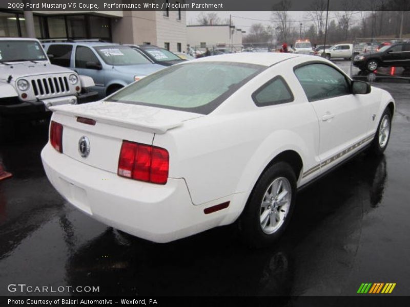 Performance White / Medium Parchment 2009 Ford Mustang V6 Coupe