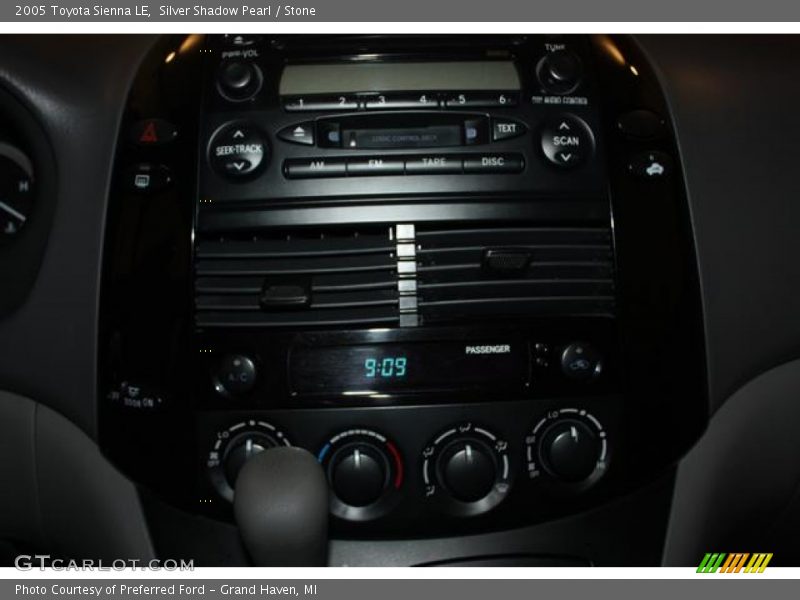 Silver Shadow Pearl / Stone 2005 Toyota Sienna LE