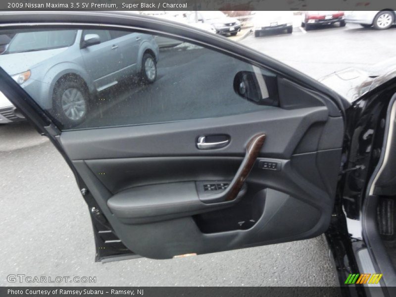 Super Black / Charcoal 2009 Nissan Maxima 3.5 SV Premium