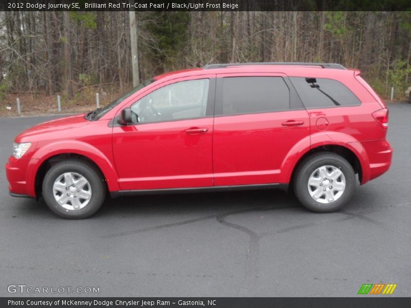 Brilliant Red Tri-Coat Pearl / Black/Light Frost Beige 2012 Dodge Journey SE