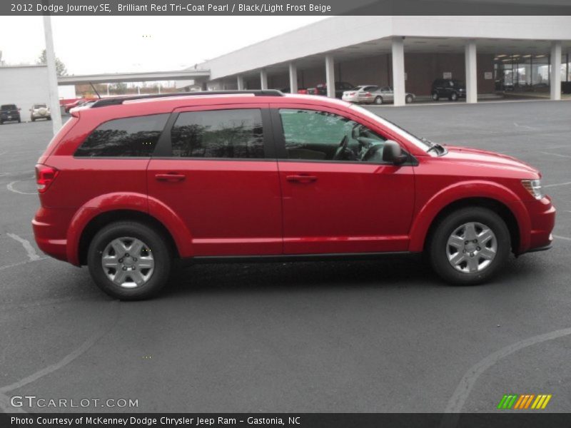 Brilliant Red Tri-Coat Pearl / Black/Light Frost Beige 2012 Dodge Journey SE