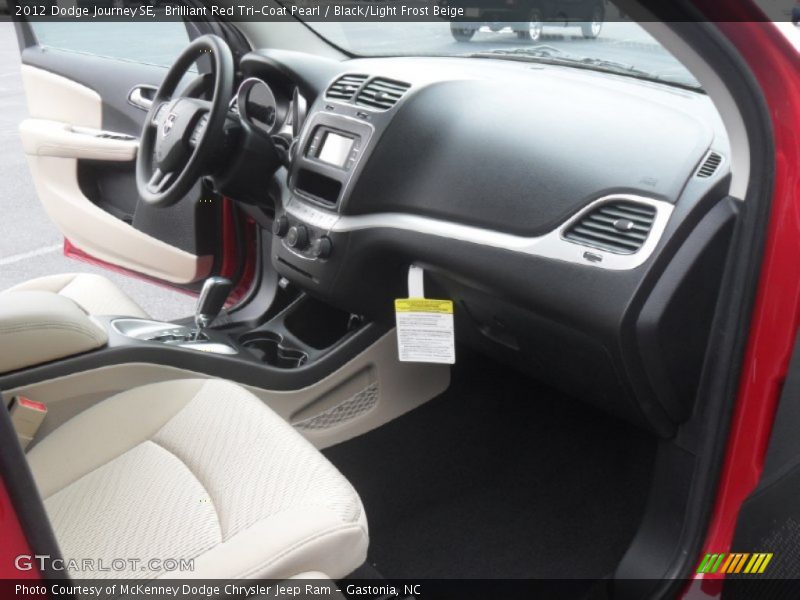Brilliant Red Tri-Coat Pearl / Black/Light Frost Beige 2012 Dodge Journey SE