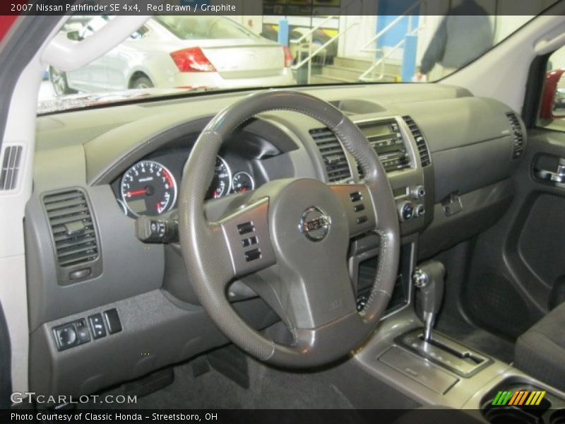 Red Brawn / Graphite 2007 Nissan Pathfinder SE 4x4