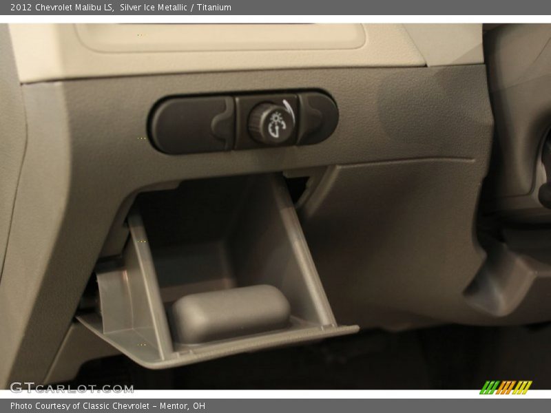 Silver Ice Metallic / Titanium 2012 Chevrolet Malibu LS