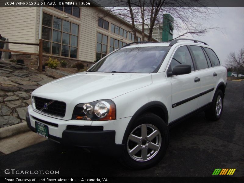 Ice White / Taupe 2004 Volvo XC90 2.5T AWD