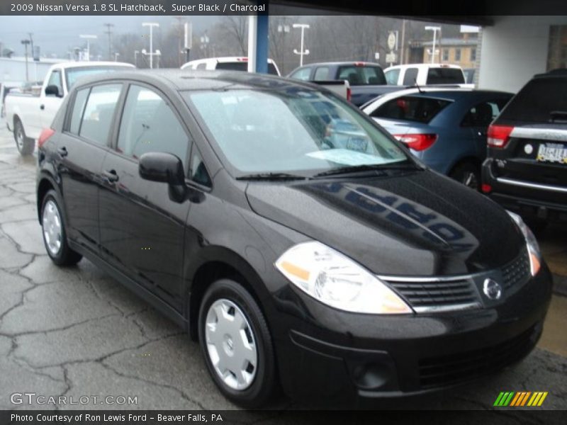 Super Black / Charcoal 2009 Nissan Versa 1.8 SL Hatchback